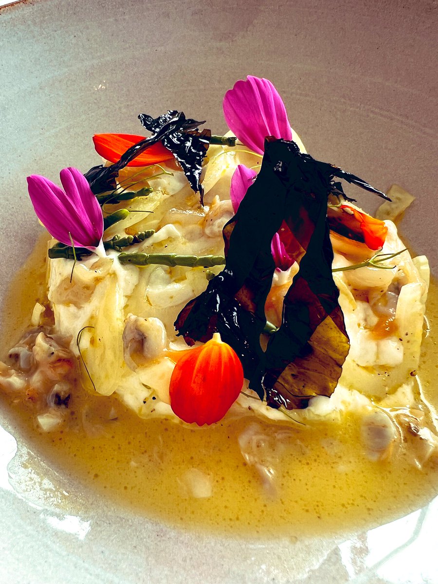 IPProfEvans's tweet photo. Have you ever been eating and drinking your way through a five course lunch and forget you have one more course to go as you look for someone to carry you back to your room?

No? Just me? 

Nap? Or walk?

#profdown #ViveLaFrance #advantage #LoireValley https://t.co/d8BTkFvZIQ