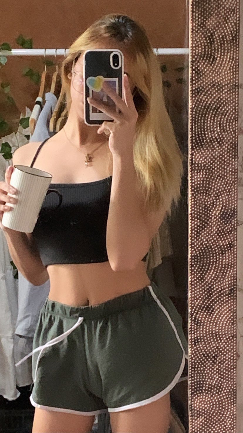 𝐿𝑎𝑖𝑖 on Twitter "Drink your water!! https//t.co/LjAOZnbCCX" / Twitter