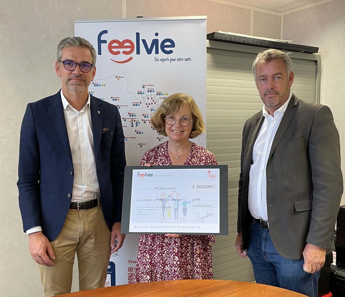 FeelvieMFANPDC's tweet photo. Dans le cadre d'un challenge solidaire mis en place auprès de ses collaborateurs, la MFANPDC SSAM a reversé 1 000 € @LigueCancerNord. Un geste solidaire pour une priorité de santé publique #liguecancer #prevention #challengeentreprise https://t.co/p8PiIG2lW8