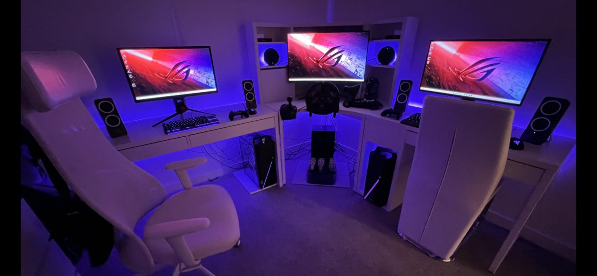 Setup is getting there! 💜 Also, any fellow WZ gamers out there?