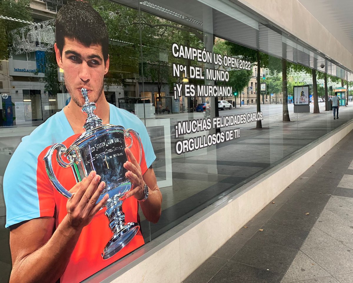 gerebit0's tweet photo. Así ha amanecido la Gran Vía de Murcia. https://t.co/EpEA6wGL0B