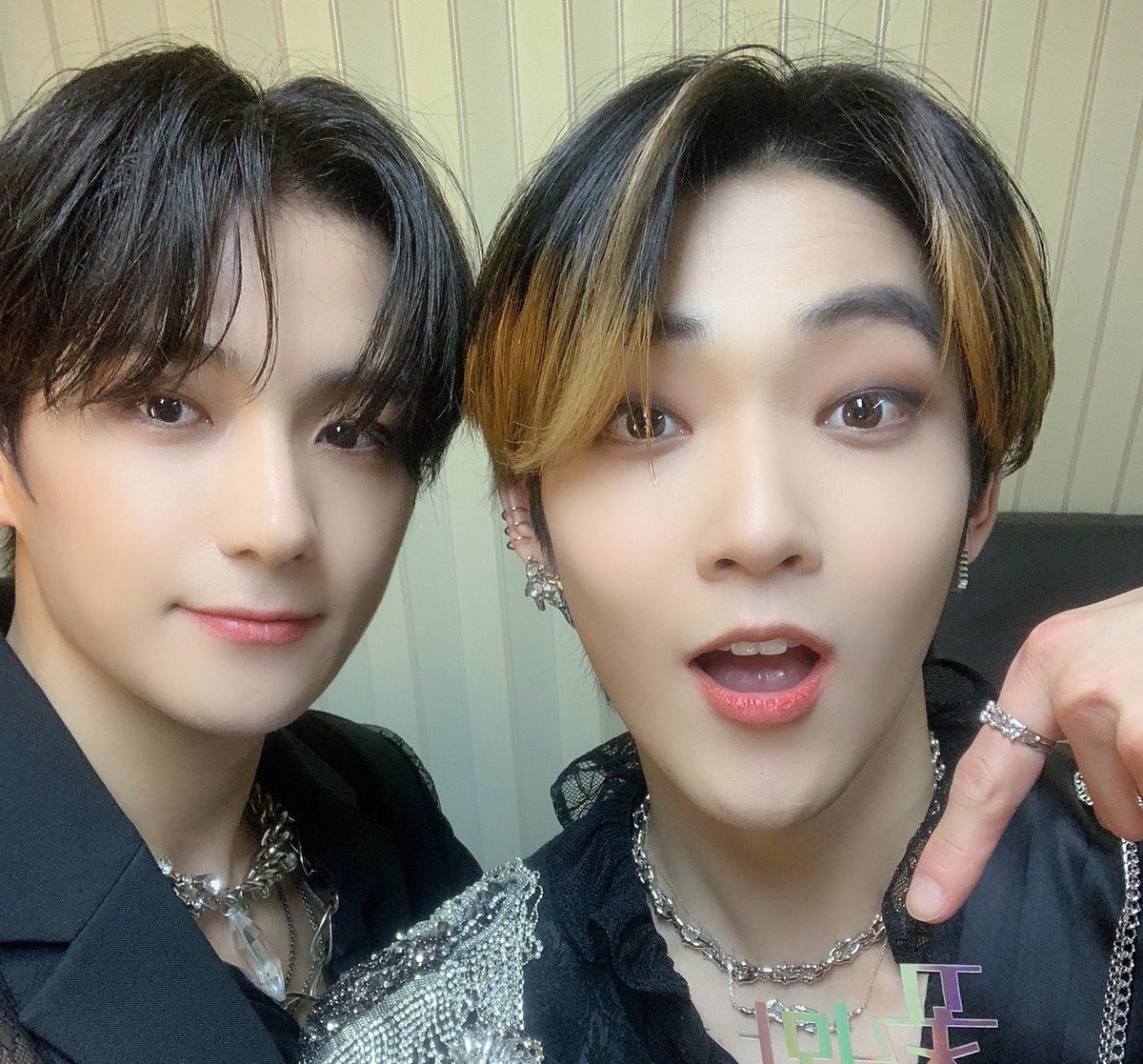 ksvin's tweet photo. heard out the boyz's best present is having his ultimate birthday? then I shall throw a whole birthday wishes to the main character. happy birthday, hyunjae hyung! hopefully this year we will walk towards the flowers road much more. 🥳 https://t.co/XIUdu580vy