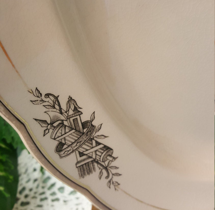 Lyn_Bluefish901's tweet photo. Rorstrand Swedish Ironstone China Platter, Bow &amp; Arrow, Sweden, Helmet Axes, Dining Kitchen Serving Party, TV Movie Prop, SWEDEN, Perfect! https://t.co/0BuHmv2PzM #Vintage #AmazingFunVintage.etsy.com #EAPG on Etsy #Etsy #PartyServing https://t.co/84nusRMQci