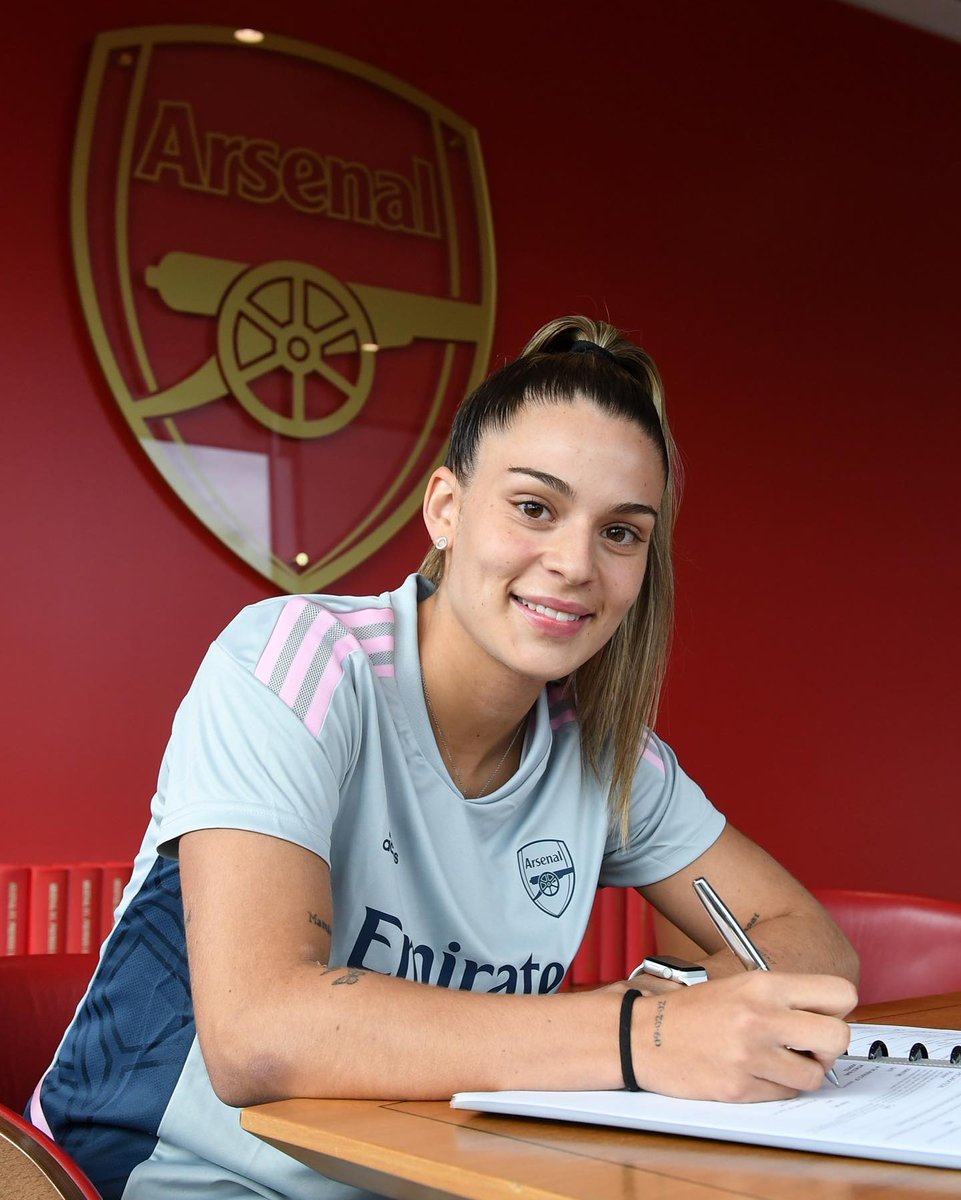 🚨 OFICIAL: GIO IS A GUNNER! ✍️🇧🇷

O Arsenal anunciou a contratação da atacante Gio Queiroz (19 anos), que será emprestada ao Everton até o final da temporada.