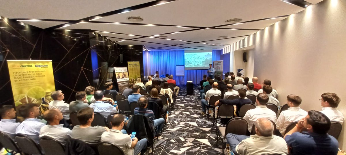agroestrategias's tweet photo. Junto a @TejerinaWenchi, Pablo Alles y todo el equipo de @RizobacterARG estuvimos presentes para capacitar a los distribuidores sobre las soluciones Nutricionales #Microstar y Bioestimulantes #VitaGrow para los cultivos de fina y los de gruesa que están a punto de implantarse https://t.co/EWT0hFWUsV
