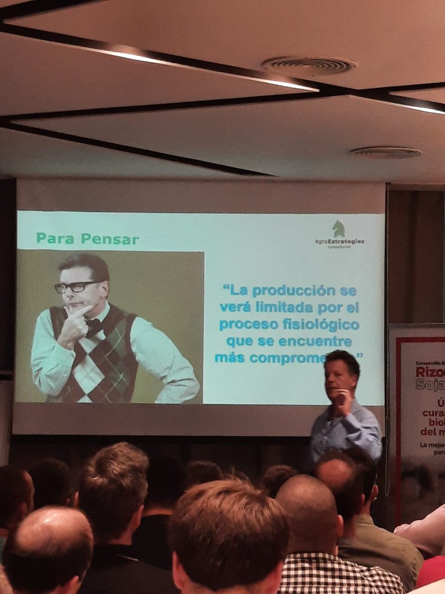 agroestrategias's tweet photo. Junto a @TejerinaWenchi, Pablo Alles y todo el equipo de @RizobacterARG estuvimos presentes para capacitar a los distribuidores sobre las soluciones Nutricionales #Microstar y Bioestimulantes #VitaGrow para los cultivos de fina y los de gruesa que están a punto de implantarse https://t.co/EWT0hFWUsV