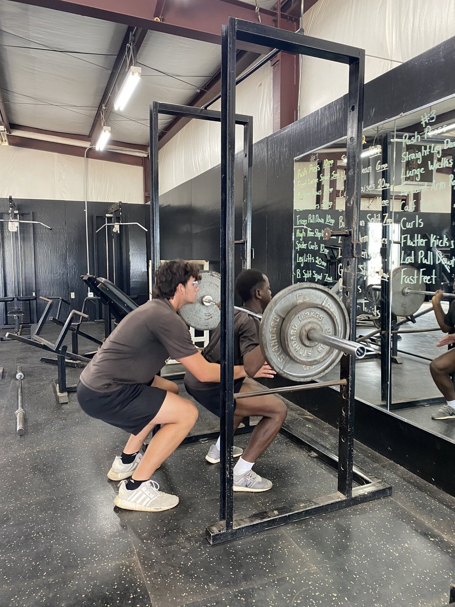 EagleBoysSoccer's tweet photo. Leg day! #letsgo #weliftweights https://t.co/xDEcTAXo4L