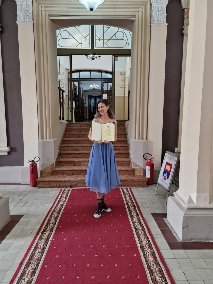 Danas sam dobila nagradu za najboljeg studenta generacije Fizičkog fakulteta Univerziteta u Beogradu 😁