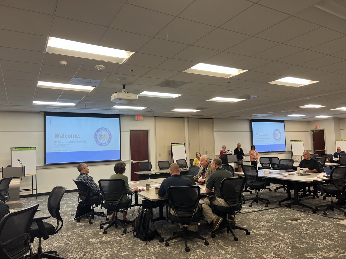 MCP_insights's tweet photo. Harriet Rennie-Brown, Executive Director, National Association of State 911 Administrators @nasna911 kicking things off this morning at the Washington DC Interoperability Workshop as we all work to promoting interoperability across all levels of government. https://t.co/eXnkbSC8Ty