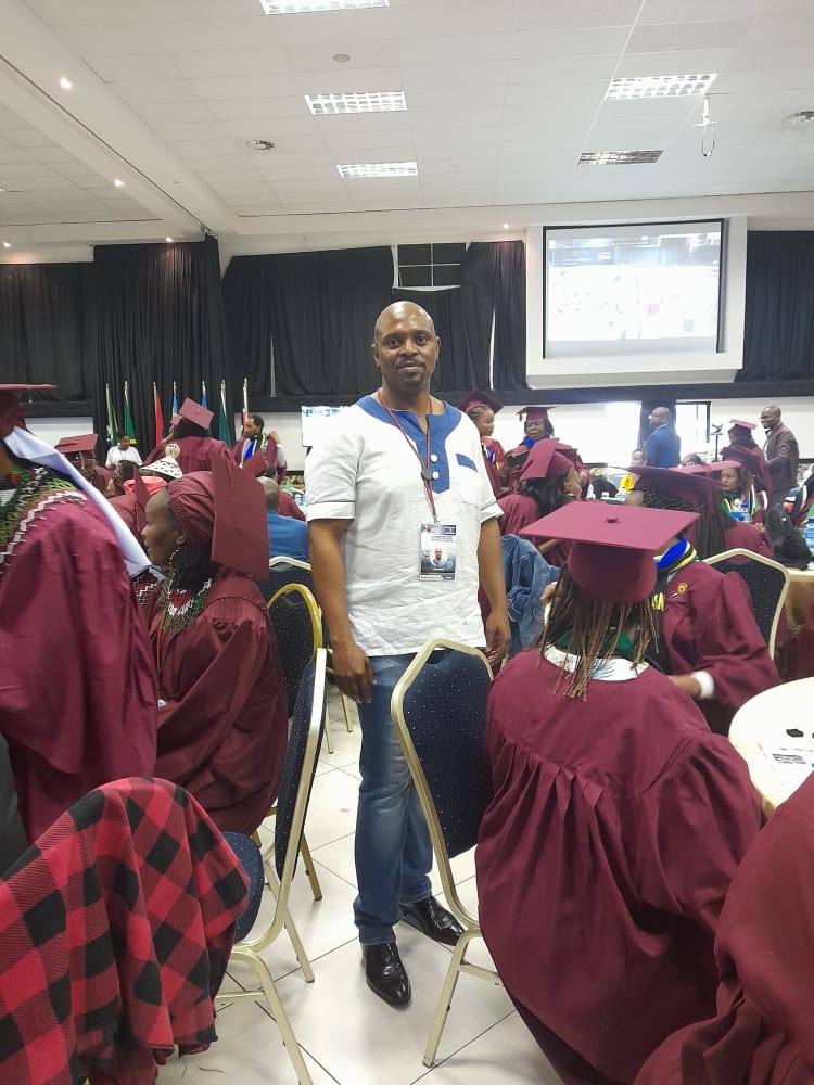 NursingNow2020's tweet photo. Many congratulations to @mpho_shelile3, #NursingNowChallenge #ImmunisationAdvocacyChampion, on his participation at this years' #ECSACON conference.
#Storytelling #Advocacy #VaccinesWork #COVID19
@sabinvaccine @BurdettTrust @LBP_CovUni https://t.co/oWibJpPUZu