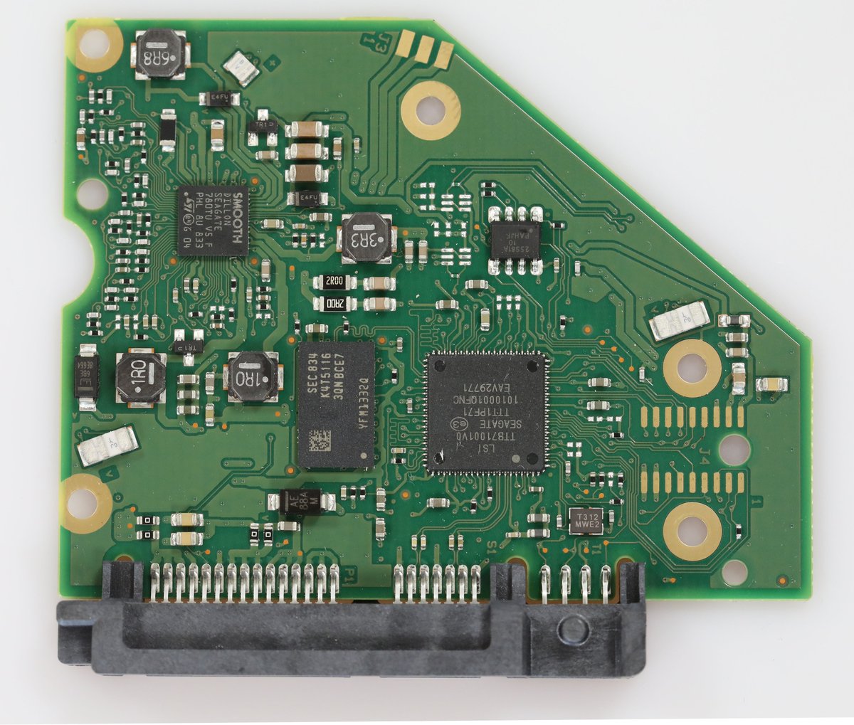 Texplained_RE's tweet image. Getting some chips from broken hard drives to expand Texplained IC database.
What kind of product would you like to be dismantled ?   #TexplainedTT #ICReverseEngineering