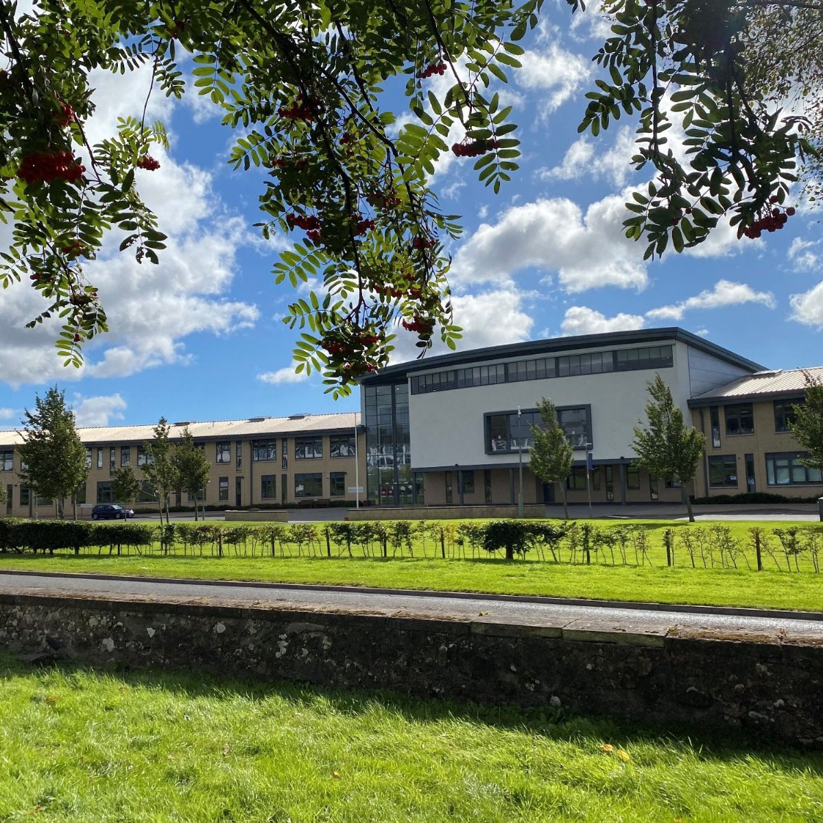 Attention PE Teachers! Berwickshire High School is looking to recruit to a new full-time, permanent post: myjobscotland.gov.uk/councils/scott…

Closes 22.9.22

Find out more about us here: berwickshirehighschool.co.uk