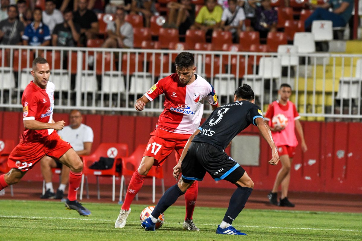 FKVojvodina1914's tweet photo. Mihajlo Nešković od danas više nije fudbaler Vojvodine, a karijeru će nastaviti u @FKVozdovac.
Minja, hvala na svemu i srećno!🤞 https://t.co/W35MkAjI8R #fkvojvodina #neskovic https://t.co/Ciy0jrx0Ig