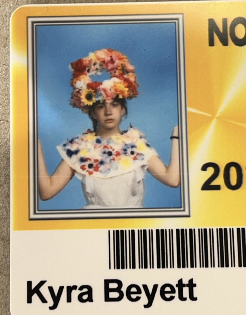 dinonugets28's tweet photo. So, we’re just going to ignore the bear then? #Midsommar #NFID23 https://t.co/ZexE5QEnuk