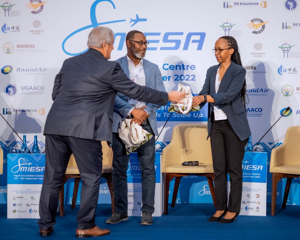 Rwanda Airports (RAC) (@rwandaairports) on Twitter photo Thank you <a href="/UbumuntuStore/">Ubumuntu Store</a> for being a valued partner and especially for providing beautiful gifts to the #SMIESA panellists and #AVAF22 Delegates. Thank you <a href="/UbumuntuStore/">Ubumuntu Store</a> for being a valued partner and especially for providing beautiful gifts to the #SMIESA panellists and #AVAF22 Delegates.