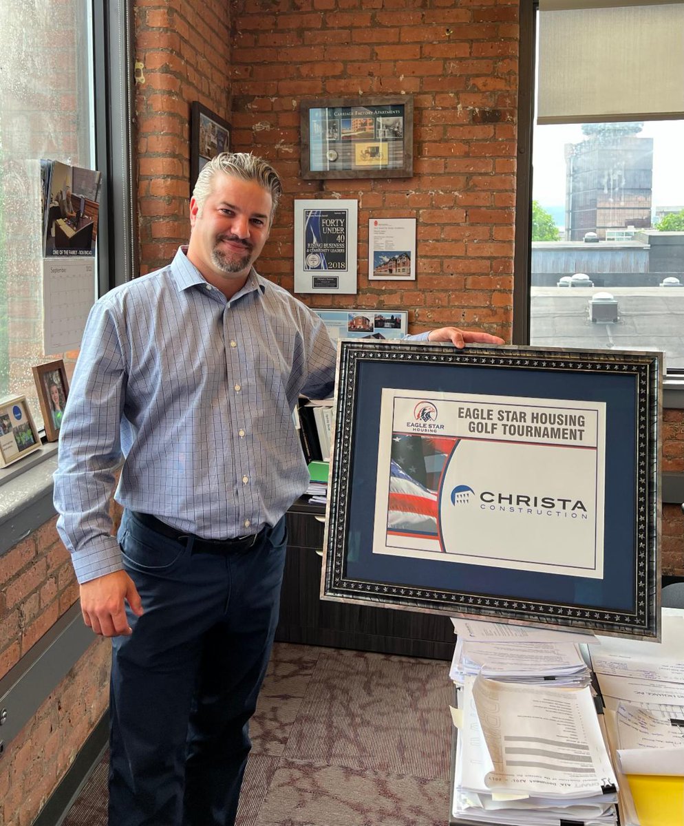 Eagle Star Housing, is honored to thank our American Sponsor, Christa Construction, with a commemorative golf flag. Pictured is President Mike Seaman in his High Falls Office.
#usveterans #veteranhousing #endveteranhomelessness #veteransupport #affordablehousing #upstateny