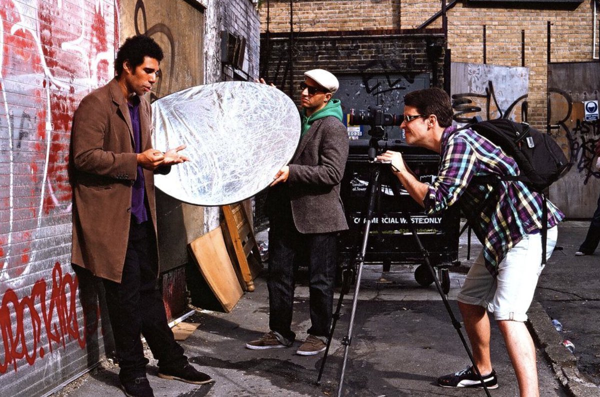 VWFNDR_'s tweet photo. Oh boy!
11 years ago I was shooting in London roofs with a Canon 5D & a #Glidecam with no assistance, no makeup, no money - Dressed in colour and looking nerdy AF.
https://t.co/QC0zjWNUGk
Thank you brother @AlexAbian for reminding me one of the 1st few awesome times together https://t.co/vsUP4bqszM