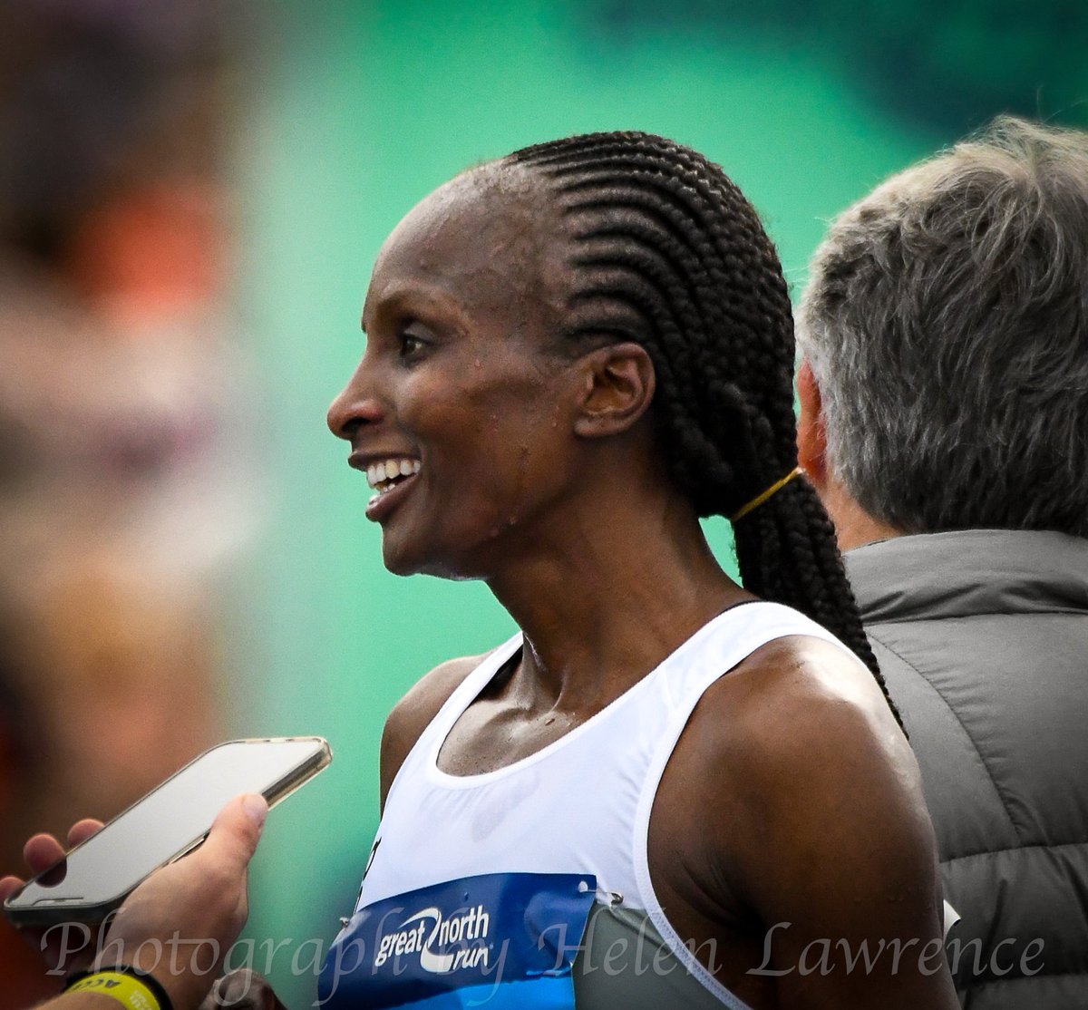 Winner of the ladies race #greatnorthrun2022 #gnr2022 #HellenObiri Her smile was stunning 😍