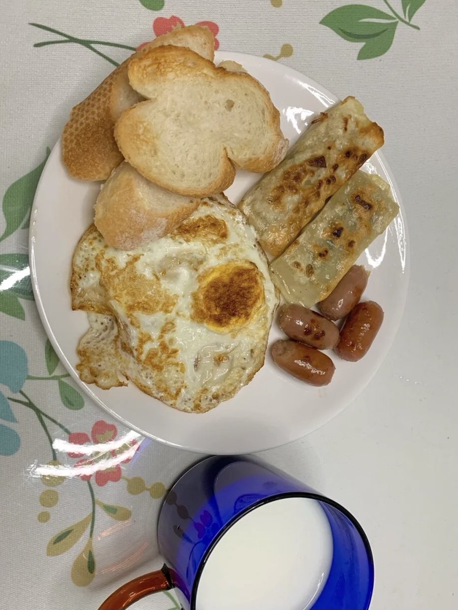 bbkuusy's tweet photo. Make your own breakfast today 😋❤️ https://t.co/Ub2zIPHodA