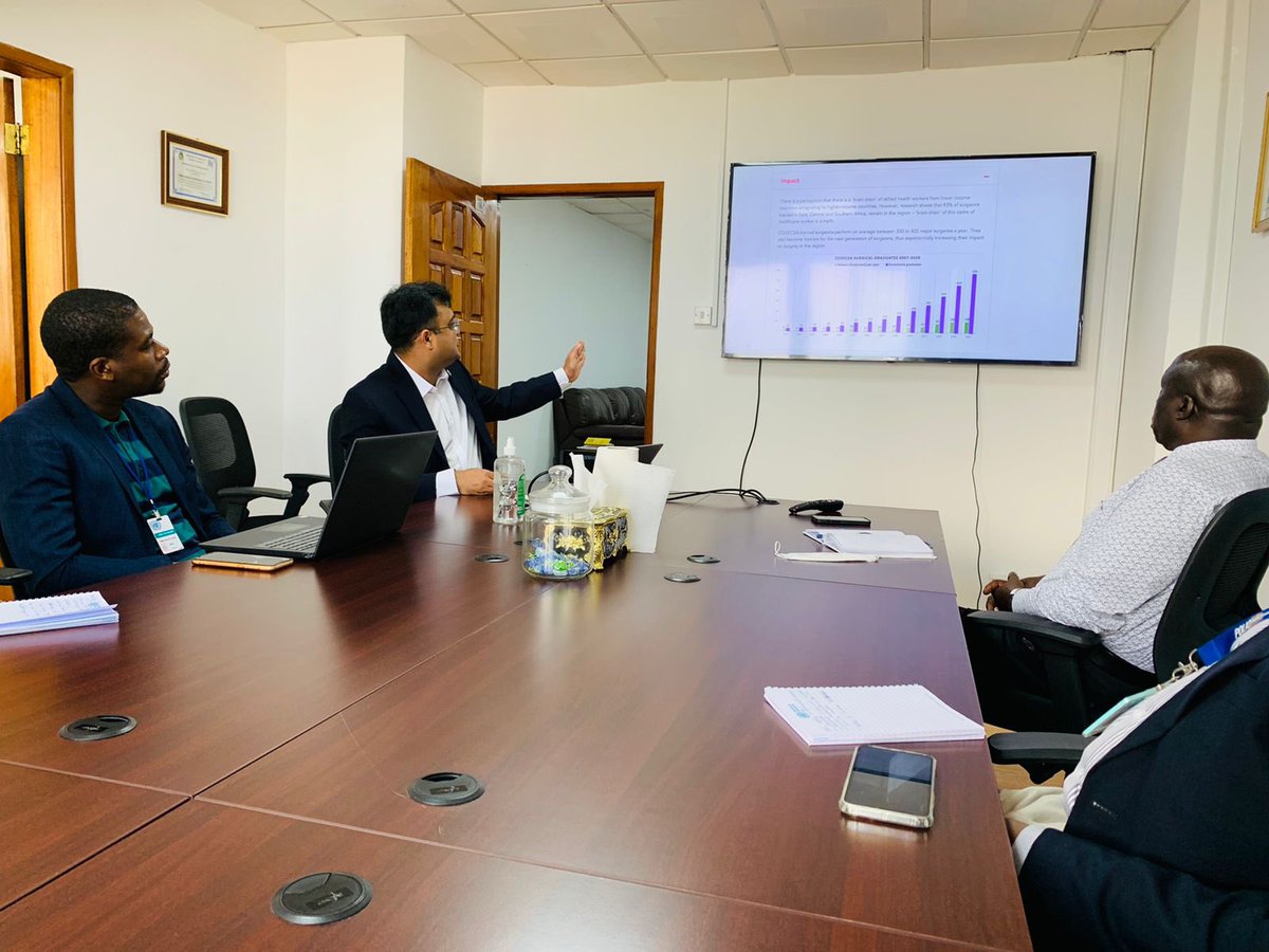 mzaslam77's tweet photo. It’s only getting better. An exciting morning spent at UN headquarters Liberia. Truly honoured to meet and deliver lecture at WHO headquarters On Sustainable Surgical Care and Universal health coverage @ayuncasselliii @RCSEdFRRHH @Watsoninverness https://t.co/XQZHT3OTWD