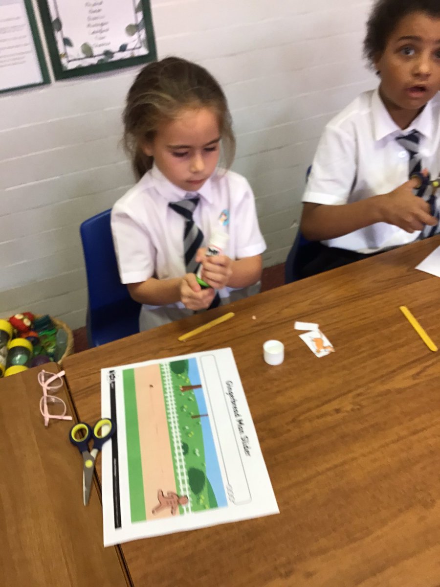 ABCPschool's tweet photo. #Class2K are learning to create moving pictures using sliders as their mechanism #ABDT https://t.co/cxt2sD0MRC