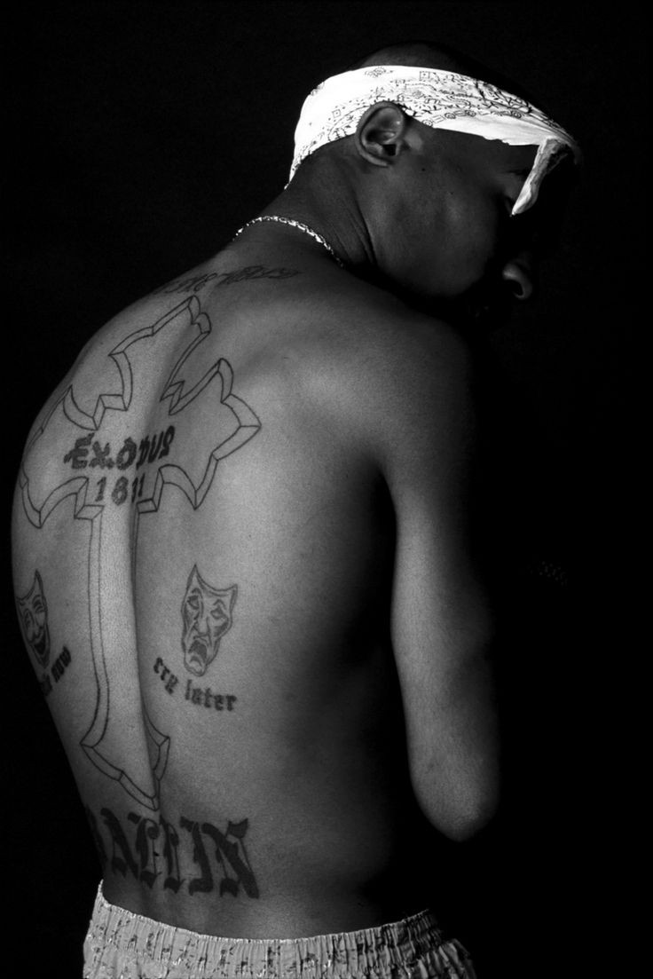 Thug Life тату 2pac