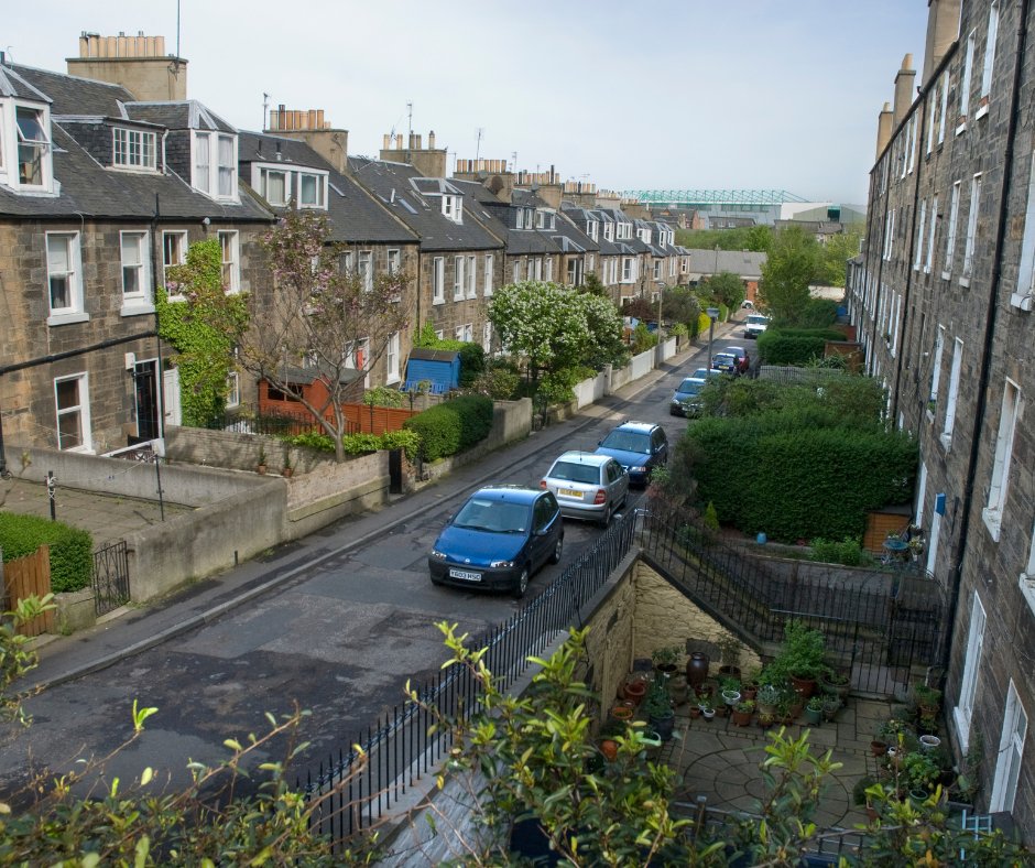 The_Word_Bank's tweet photo. NEW BOOK FROM THE WORD BANK - 'Happy Homes: Cooperation, Community and the Edinburgh Colonies' by Richard Rodger - find out more at: https://t.co/00vdMsc5ub #edinburghcolonies; #edinburghheritage; #abbeyhill; #abbeyhillcolonies; @eaa_edinburgh; @colonyofartists https://t.co/PqH0tAtX0v