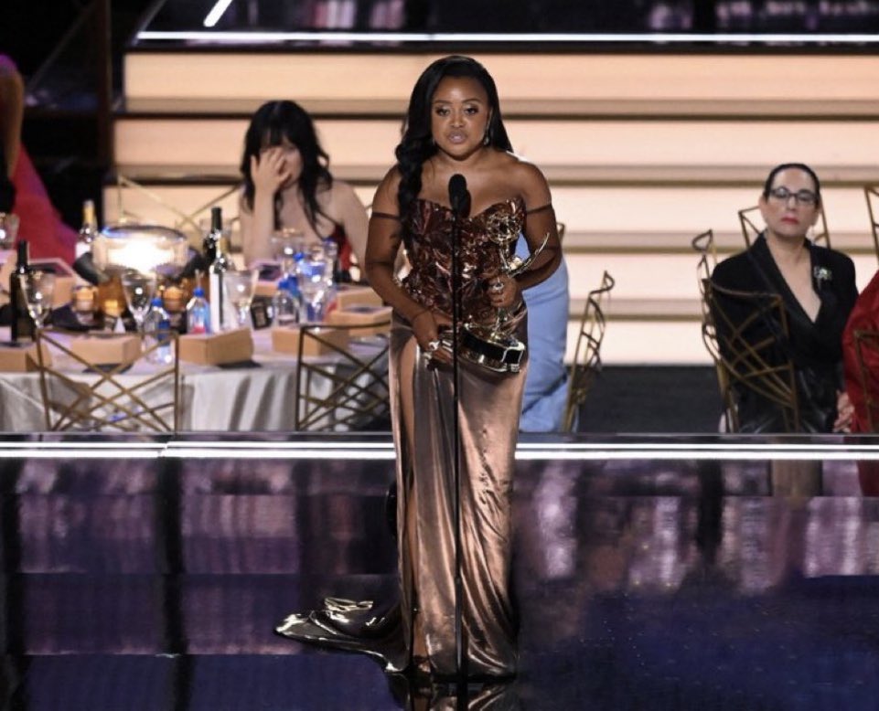 JamesDmndStan's tweet photo. Instead of making the entire night about what Jimmy Kimmel did, let’s focus on what Quinta Brunson did. Let’s spread the photos of him cropped out, let’s not give him the attention he wants. Congrats Quinta, hope you’re proud of what you’ve accomplished! https://t.co/CzpJgvWoHB