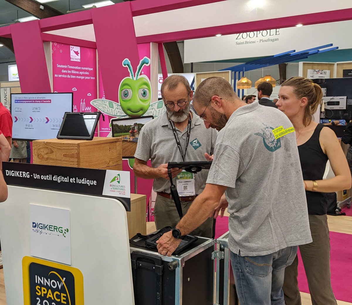 [#SPACE2022]

Placer l’Humain au cœur des problématiques agricoles.

<a href="/AgreticBretagne/">Agretic</a> accompagne :

- Opti’Soins, projet porté par @Adventiel, favorisant les relations entre éleveurs et soignants.
- Digikerg, projet de la <a href="/ChambagriBzh/">ChambreAgriBretagne</a>, facilitant la formation grâce au digital