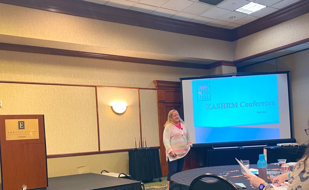 KASHRM_'s tweet photo. Gearing up ⚙️ to learn more about the Kentucky Teacher Retirement System from Ms. Heidi Yates - KTRS !
#KASHRMStateConference2022 https://t.co/PFDk6Ue3rQ