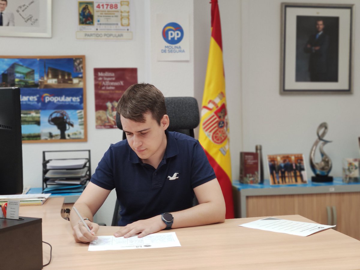 RaulTurpin's tweet photo. Desde el primer momento que conocí a @Landaburu_Anto supe que haría grandes cosas por @NNGG_RM, y el tiempo me ha dado la razón. 

Tienes mi aval y mi apoyo incondicional, presidente. https://t.co/8DxRCjACVY