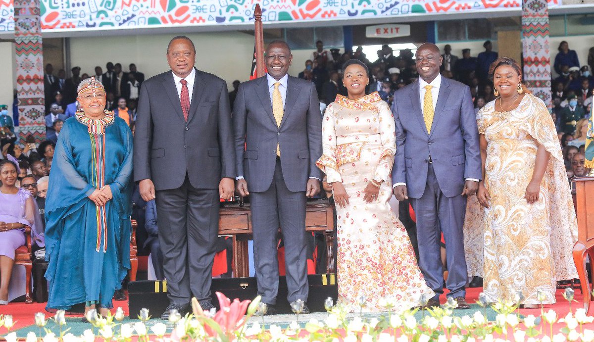 WilliamsRuto's tweet photo. Swearing in ceremony, Moi International Sports Centre, Kasarani, Nairobi County. https://t.co/2KXvfLjMJN