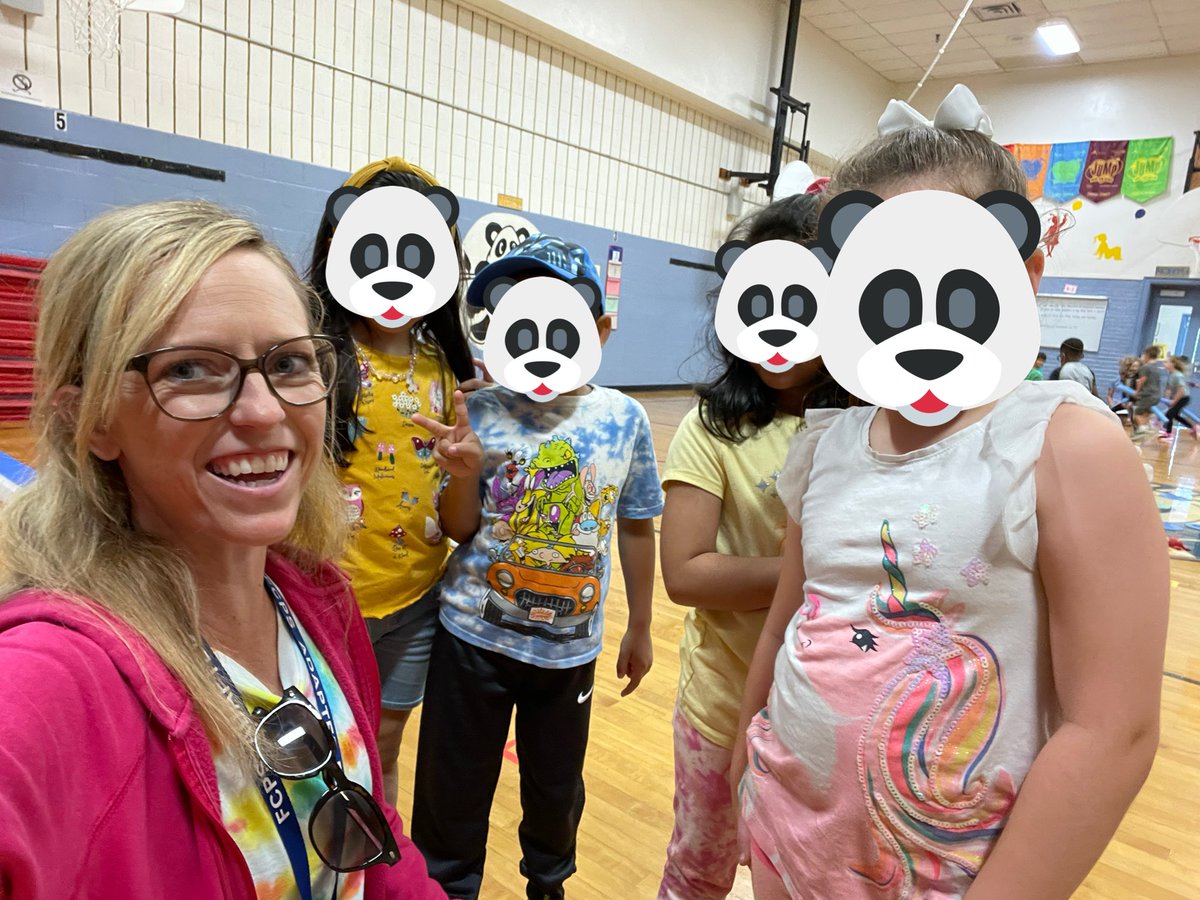 FCPSAdaptedPE's tweet photo. #TyeDyeTuesday! #Inclusion & #Belonging happening here @ParkwayElemPE during #Locomotorville. #FCPSWeBelong #PlaytheWay @FCPS_ElemHPE @ParkwayElemPE @J_RidenourFCPS https://t.co/Vxk3V8S792