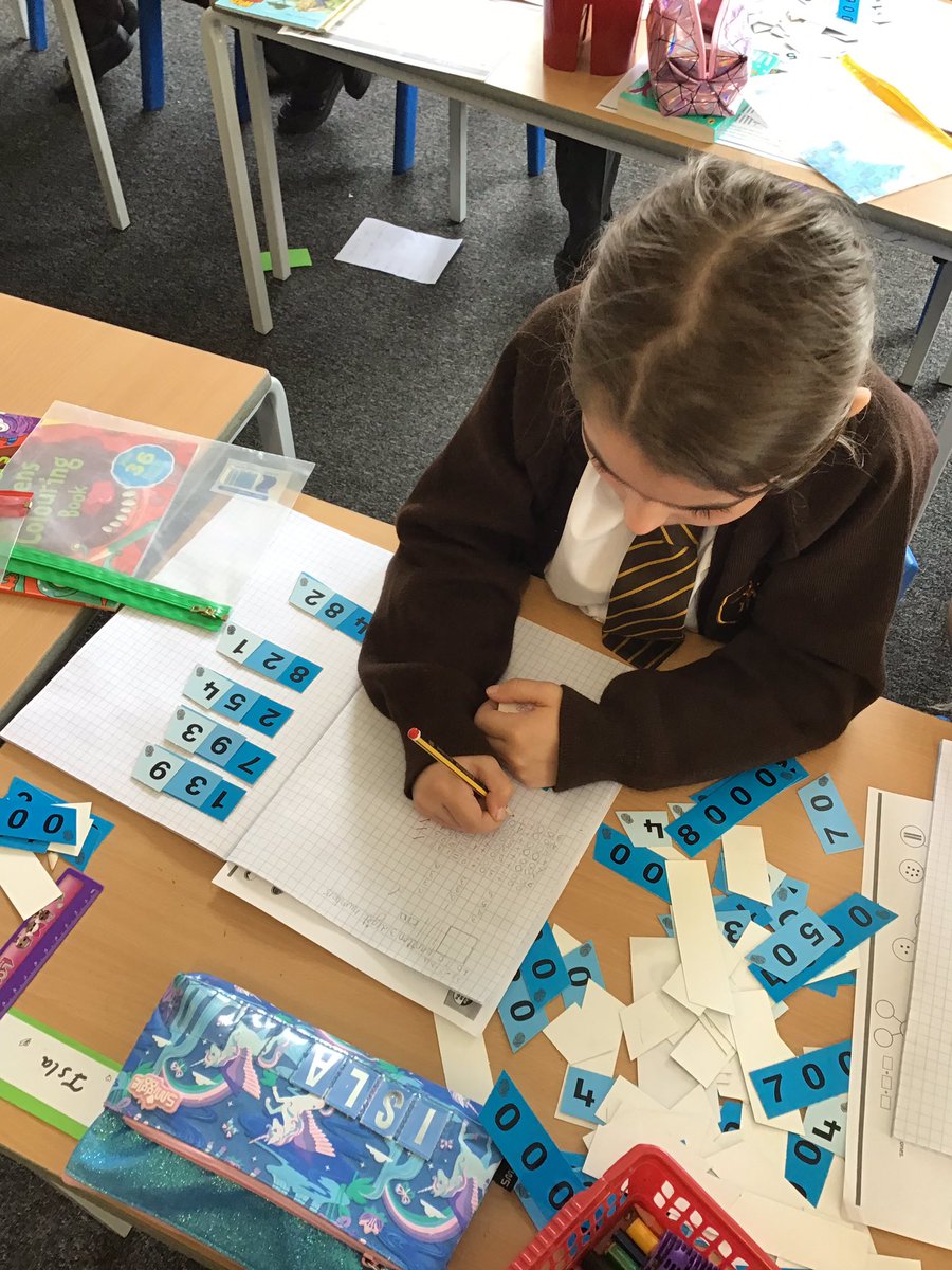 stannesstreetly's tweet photo. Year Three have been getting to grips with three digit numbers. #mathsiscool #lovelearning #mathematicians https://t.co/eFHmtdL0WL