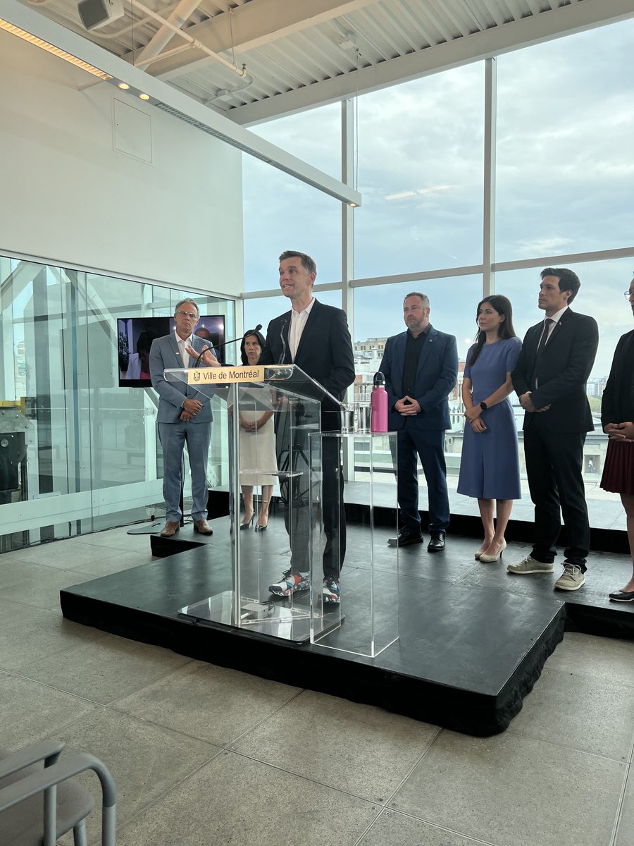 On voit la tempête s’en venir. Arrêtons l’immobilisme. Agir maintenant permet de prévenir les catastrophes écologiques et financières. ⁦<a href="/brunomarchand/">Bruno Marchand</a>⁩ ⁦<a href="/Val_Plante/">Valérie Plante</a>⁩ #polmtl