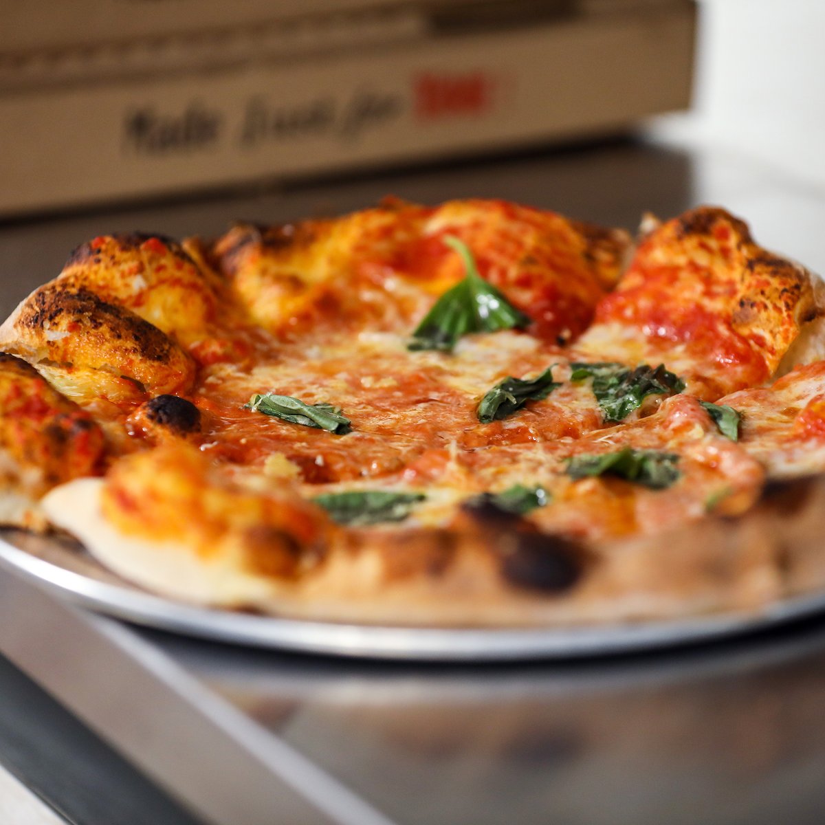 TroegsBeer's tweet photo. Tröegs this Thursday! We've got our monthly Pizza Pop-Up in the Tasting Loft from 4-8 pm &amp; choose from three pies. Wash down them down with Scratch #471 ESB, boasting notes of dark stone fruit, toffee and flaky biscuit. https://t.co/3GGxvlTvAO #Troegs #ScratchKitchen #ScratchBeer https://t.co/0dwR3FvbWe