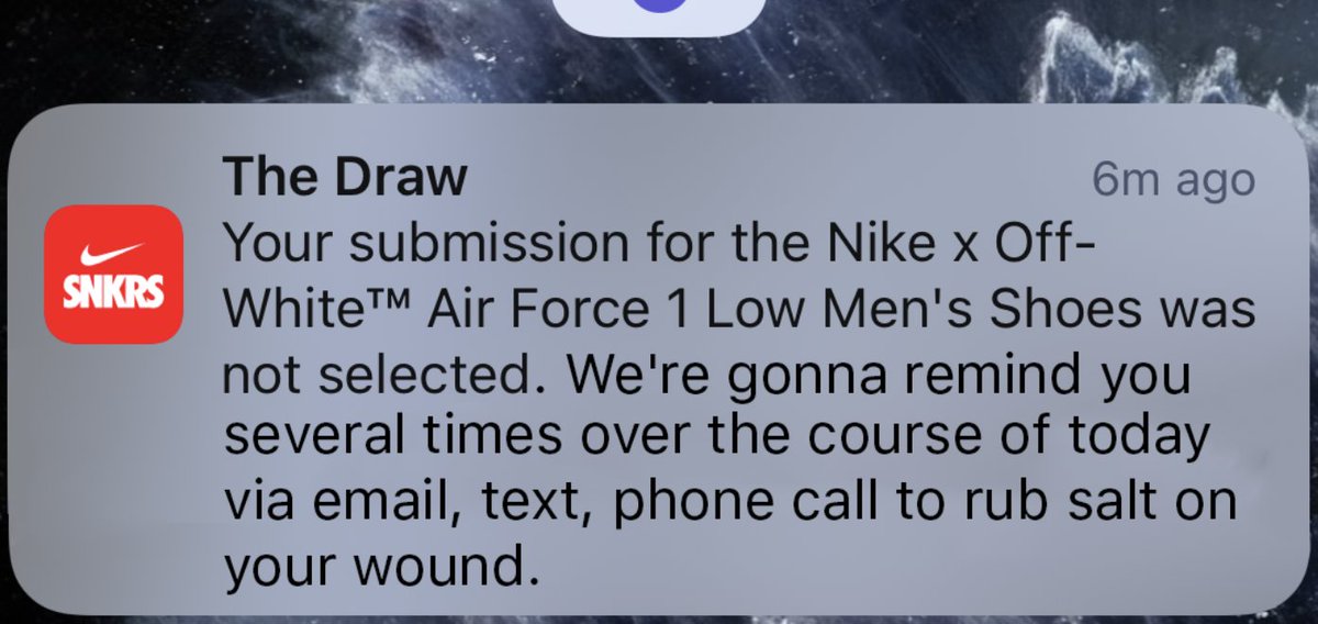 themacint0sh's tweet photo. Snkrs this morning https://t.co/wSiLWwmg6S