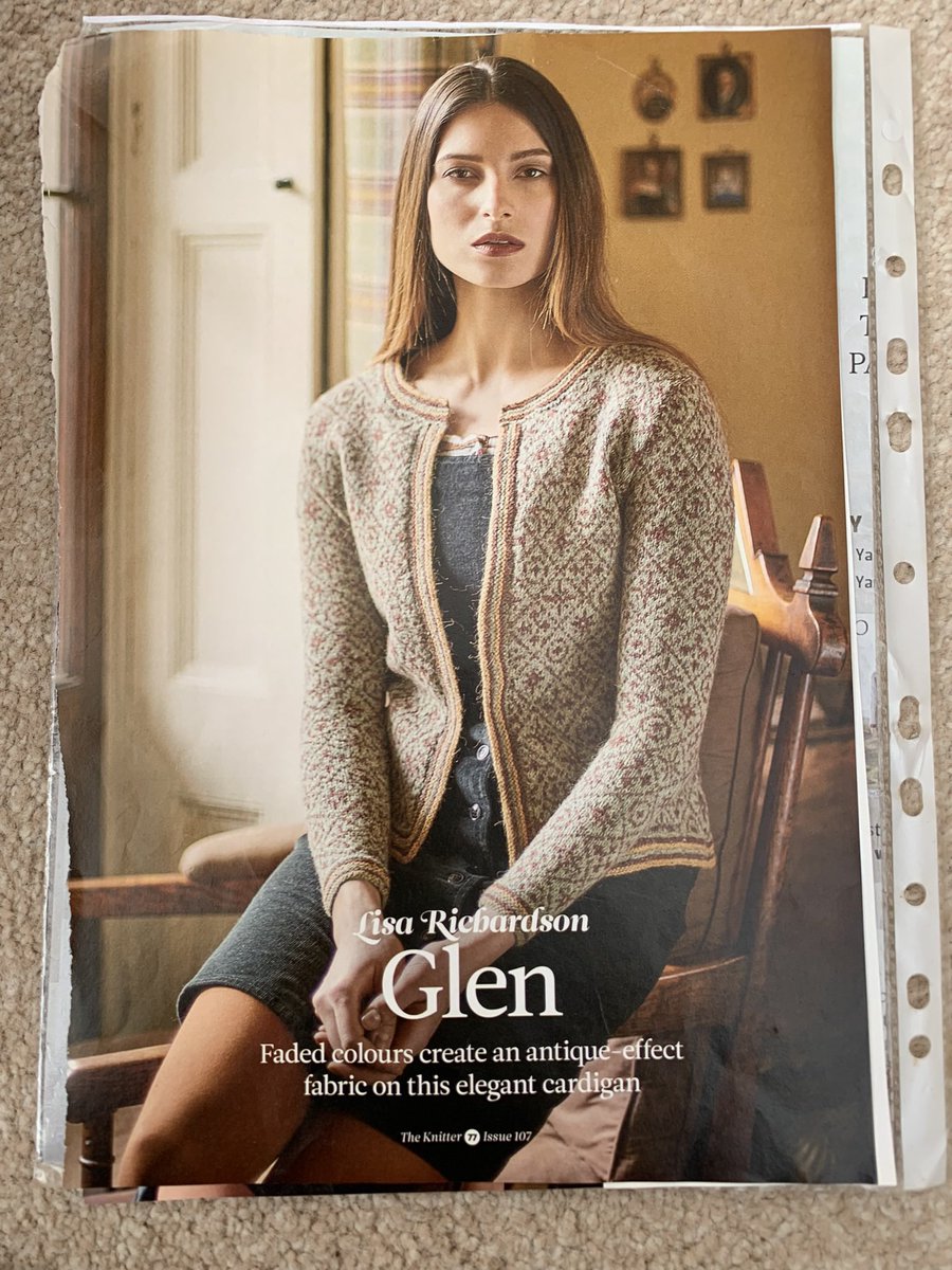 Brackens1's tweet image. 1 hour swim this morning.
2 hours gardening
I hour housework 
1 extra hour gardening
#puggled #jiggered #knackered 
Time for reading and knitting 😊