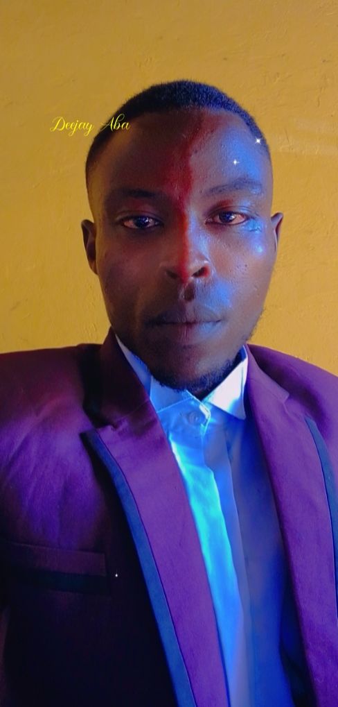 AbaDeejay's tweet photo. @912CroozeFM The Birthday is today 
Happy birthday to me☝ https://t.co/GiMcyPKK8d