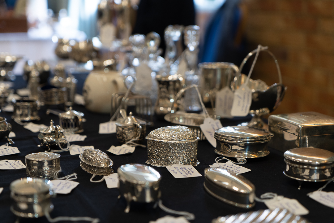 HiddenFairs's tweet photo. Here are just a few pictures from our last antique fair at Colston Hall Gerrards Cross. We are next at sl9 7ad on 8th Oct 9 - 3 https://t.co/QQFZJjMYp8