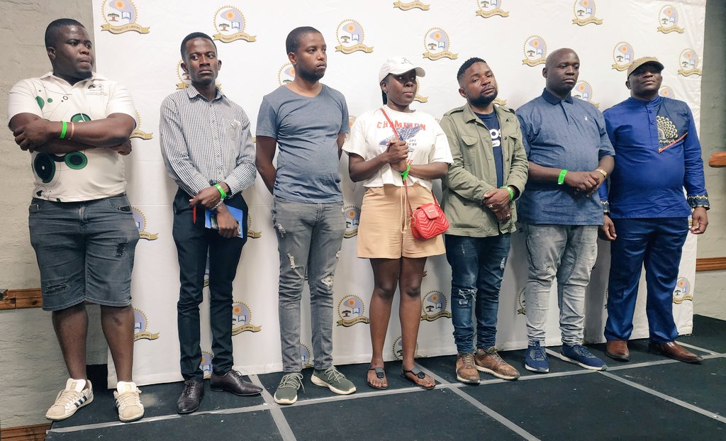 ULvarsity's tweet photo. Newly elected Mpumalanga Alumni Chapter committee

From far right:-
Chairperson - Mr. Themba Mdaka
Dep. Chairperson - Mr Tshepo Mahasha
Secretary- Mr. Mandla Mamba
Treasurer - Ms. Theo Sekgage

Additional members - Mr. Arnold Mzimba, Mr. Misha Sekgage and Mr. Mthokozisi Mdaka https://t.co/uKlxZfIsIH
