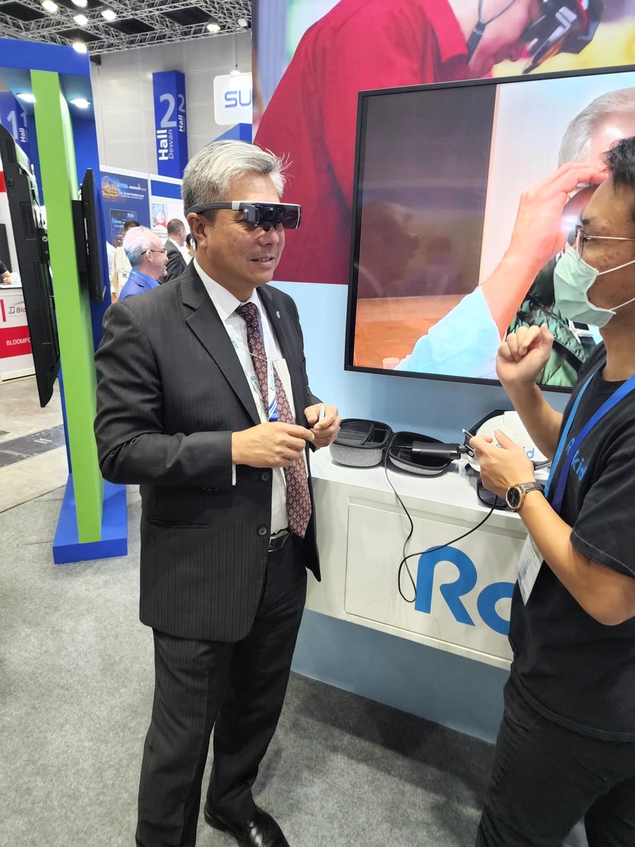 Rokid offers powerful #AR glasses for #enterprise and has been deployed in over 70 regions. Let's try the live demo in #OilandGadAsia2022 at booth #2401.

Learn more about Rokid X-Craft here 👉 lnkd.in/gVAaf8bS

#Rokid #AR #Oilandgasasia