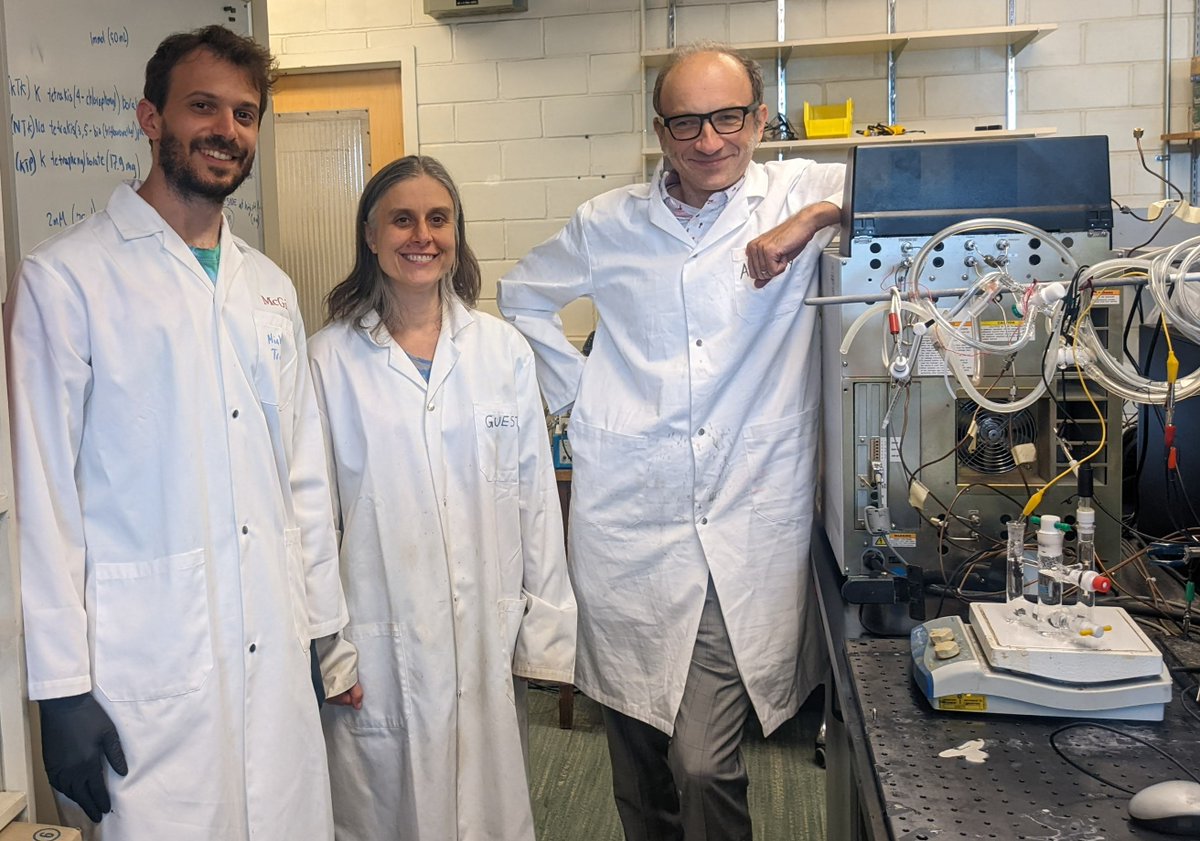 CanadianLightSource tweet media