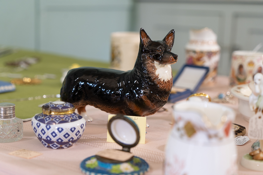 HiddenFairs's tweet photo. Here are just a few pictures from our last antique fair at Colston Hall Gerrards Cross. We are next at sl9 7ad on 8th Oct 9 - 3 https://t.co/c3IoIaXeW4