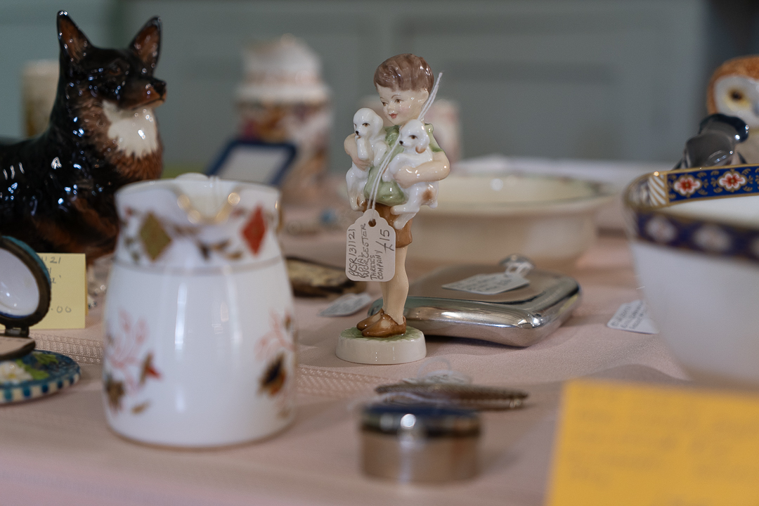 HiddenFairs's tweet photo. Here are just a few pictures from our last antique fair at Colston Hall Gerrards Cross. We are next at sl9 7ad on 8th Oct 9 - 3 https://t.co/7dM4C1f3bY