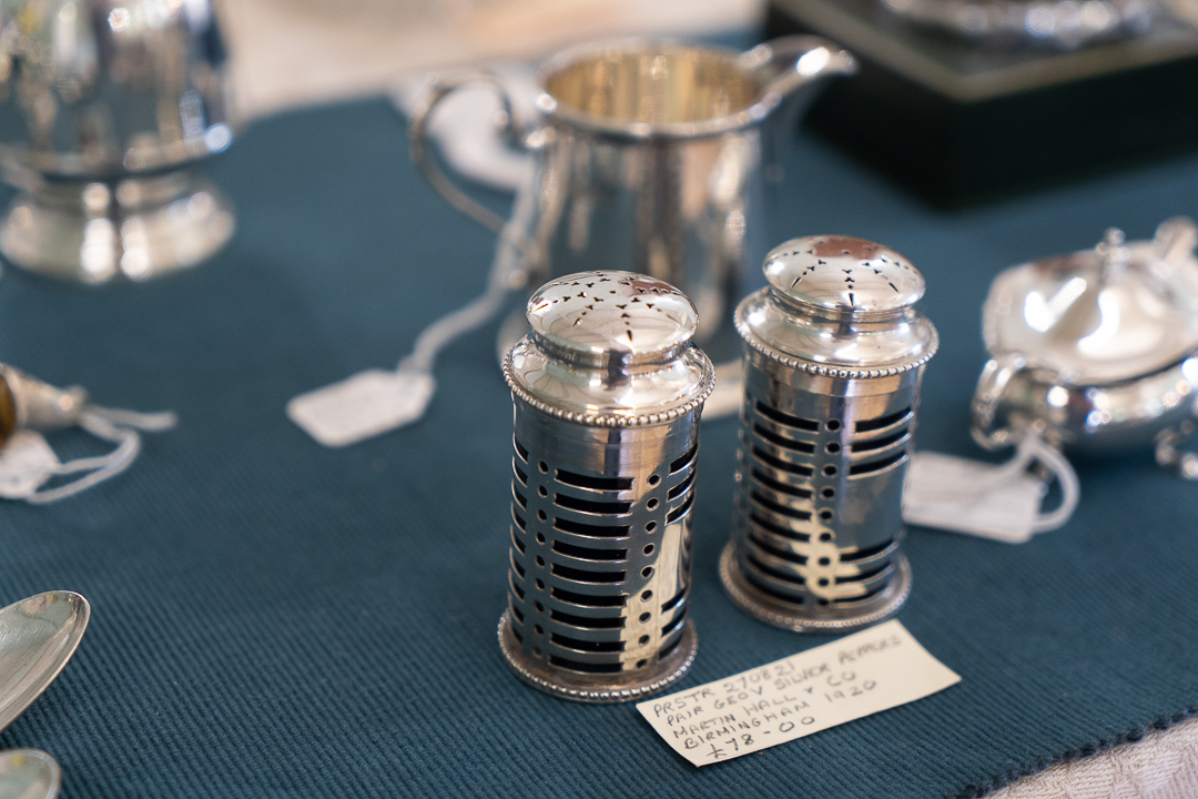 HiddenFairs's tweet photo. Here are just a few pictures from our last antique fair at Colston Hall Gerrards Cross. We are next at sl9 7ad on 8th Oct 9 - 3 https://t.co/7dM4C1f3bY