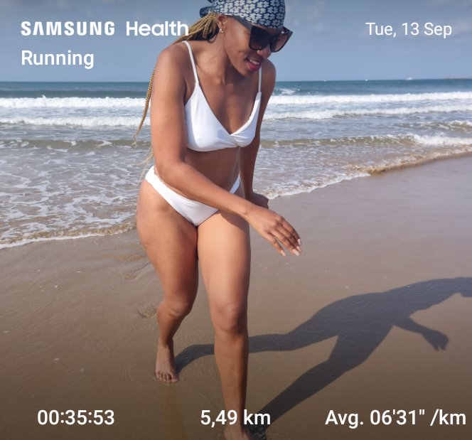 TwanakaNyambose's tweet photo. #RunningWithTumiSole
Can't wait for my birthday run, every year I look forward to doing my solo birthday run❤️❤️❤️❤️
#90dayswithoutsugar #RunAndBurn https://t.co/HugBuY40Hm