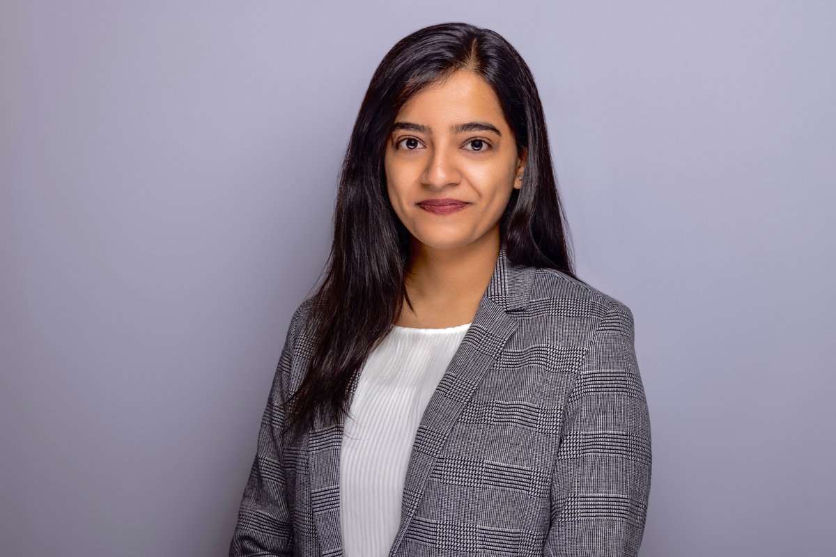 Pitt_Pharm_PhD's tweet photo. Meet @skamlapurkar30!

Education: Biotech Eng., Univ of Pune, India &amp; M.S. in Mol. Med., Univ of MD.
Research: Studying the role of SOX2 during anchorage independent survival of tumor cells w/ @NadineHempel
Career: Industry
Fun Fact: "[I] am a plant parent to many plant babies!" https://t.co/75txwVGRNC