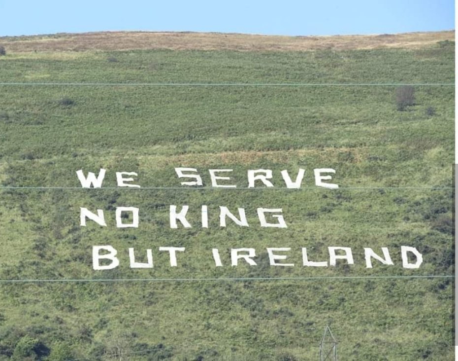 The hills have spoken on the day of Charles Windsor's visit to Belfast ✊