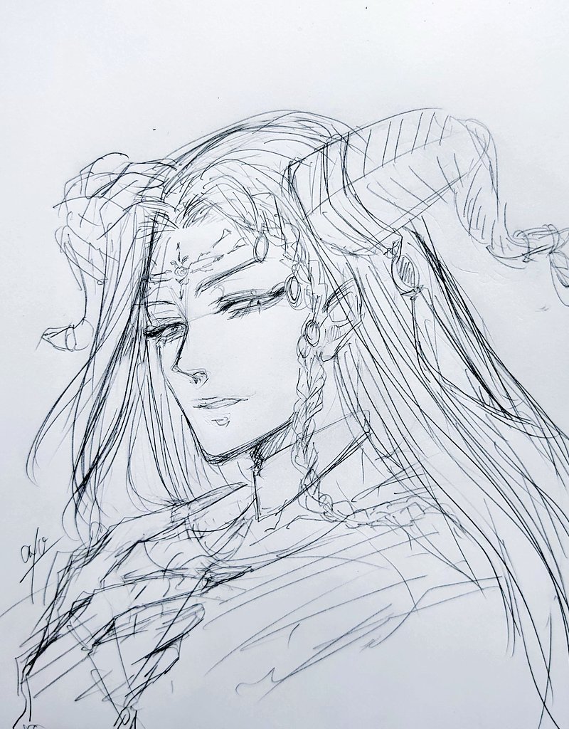 角ビァ褒めて貰えて嬉しかったので、久々にシャーペン描きだけど角🐍描いてみた…! 